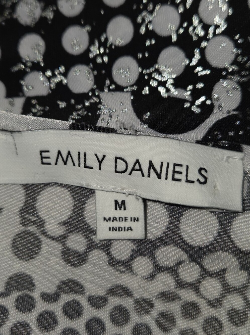 Emily Daniels Black & White Dot-Pattern Keyhole Women's Blouse - Picture 6 of 9